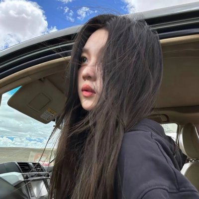 蜜桃女孩